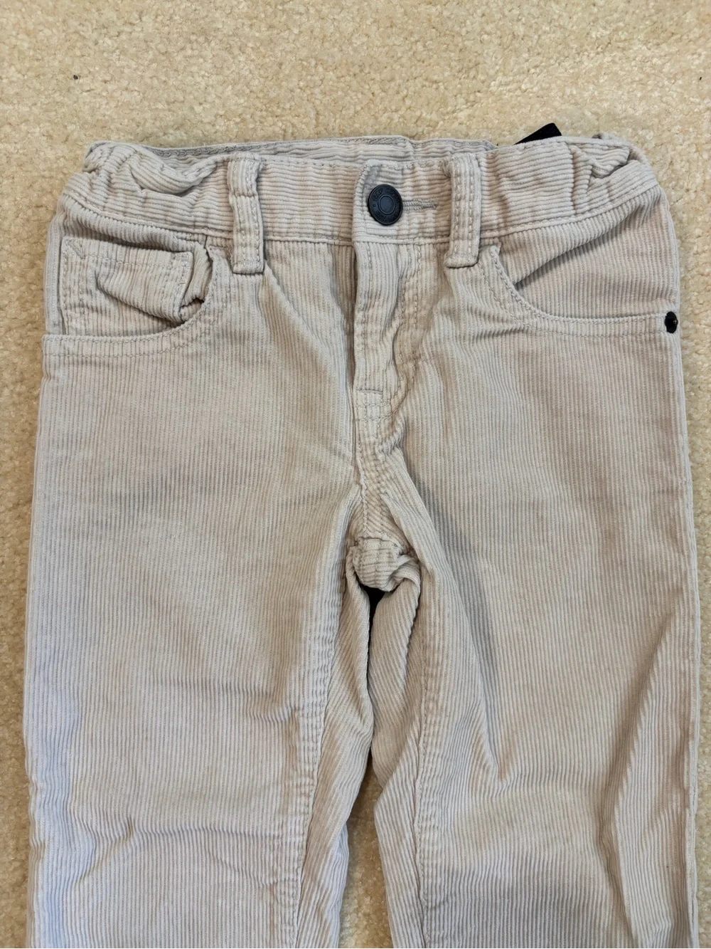 GAP tan beige